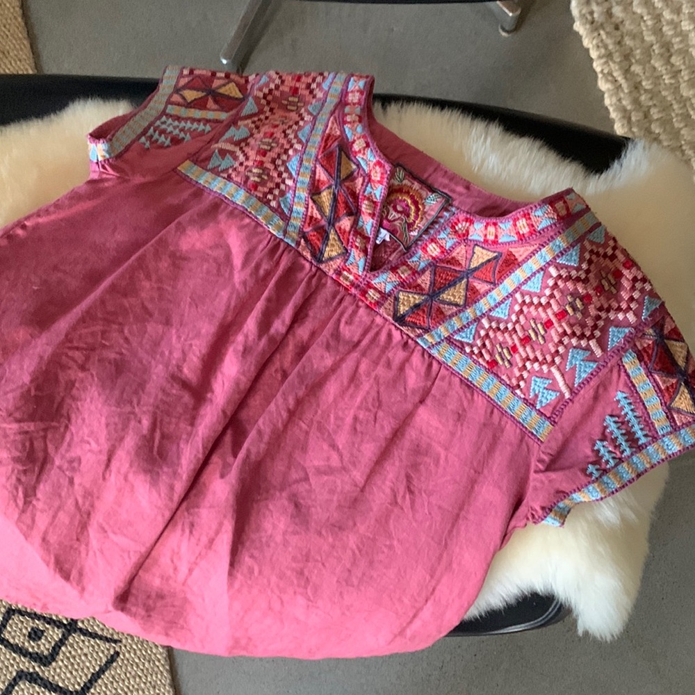 Johnny Was linen embroidered top